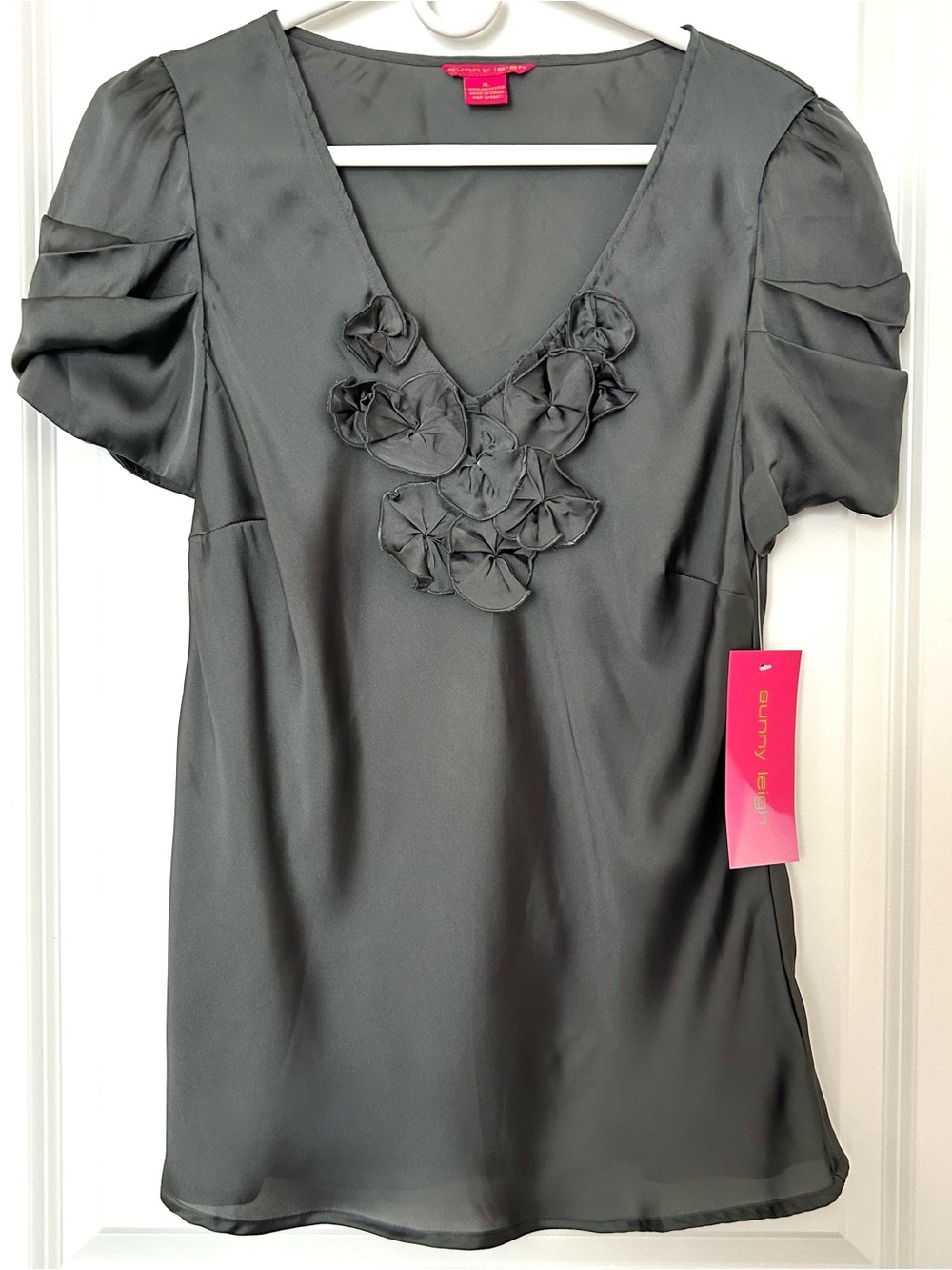 Sunny Leigh Y2K Gray Satin Pleated Puff sleeve semi sheer  Blouse v neck XL New
